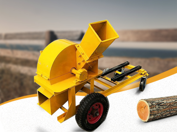 Small transportable wood chipper